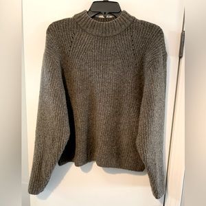 Women’s sweater, size medium, medium brown